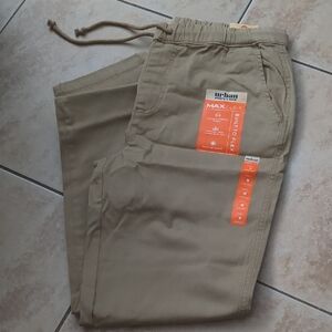 Urban Outfitters Max Flex Men's Khaki Chinos